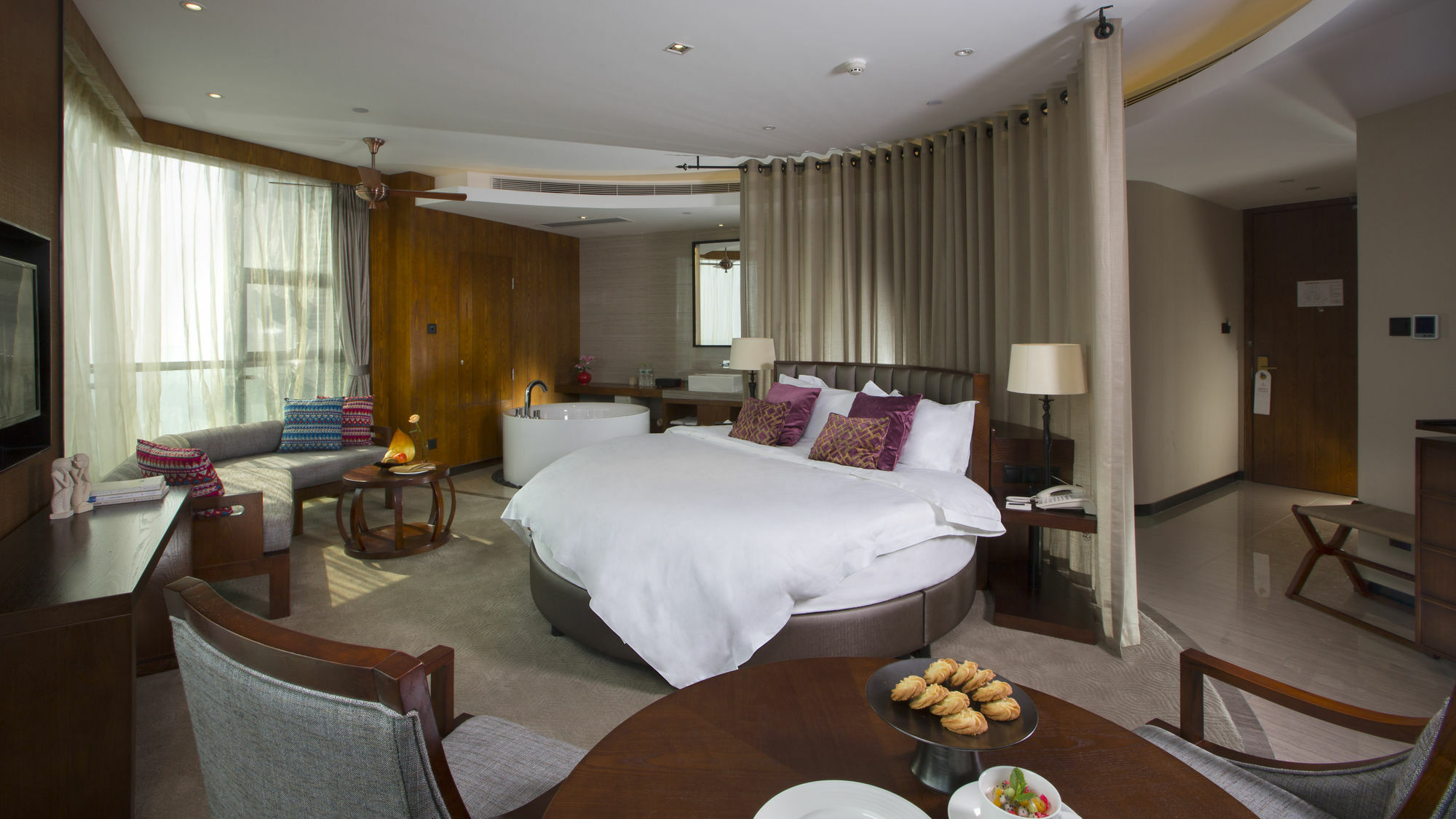 Ssaw Boutique Hotel Delan Mogan Mountain Deqing Exterior photo